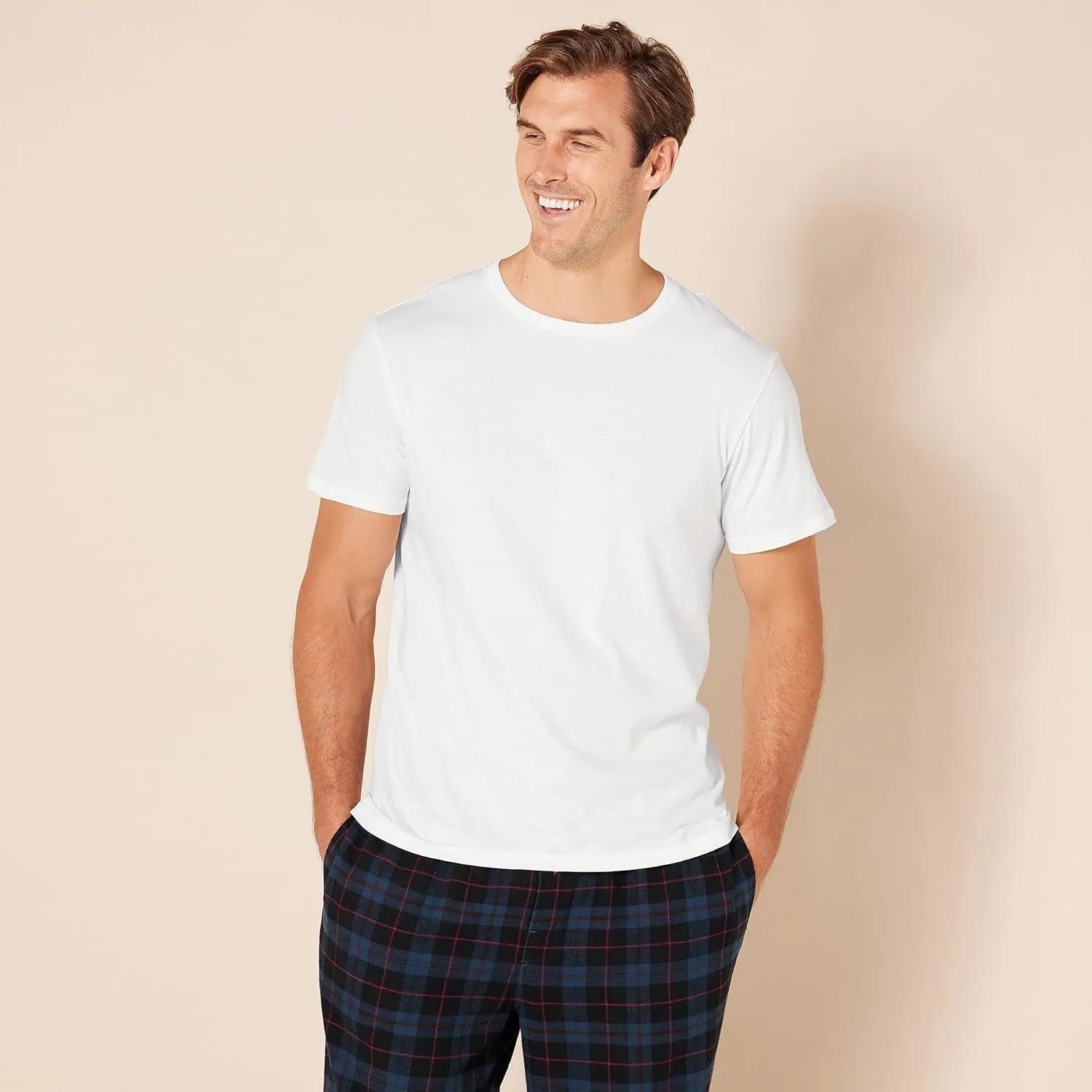 Amazon Essentials Men's Crewneck Undershirt, Pack of 6